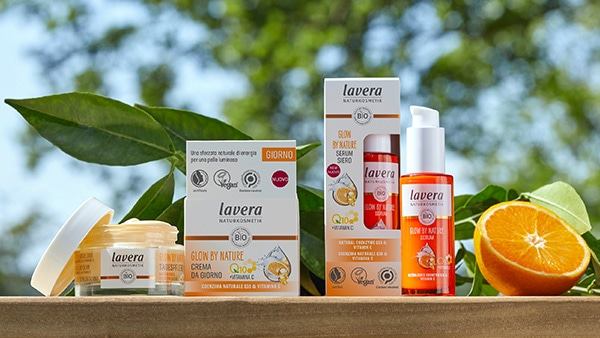Ser Eco Hidratant Revigorant cu Vitamina C Glow by Nature Lavera 30 ml